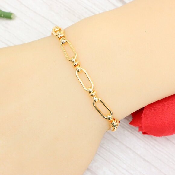 "Trendy Handmade Bracelet – A Thoughtful Gift for Girls & Women | UNVRC1581 - Picture 9 of 10